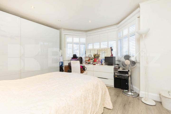 Available Now Leybourne Avenue, Ealing